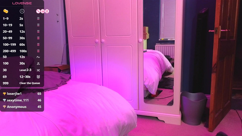 JessicaXD: Kommen in schwarzen dessous vor der kamera