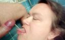 Sex hub couple: Johns Cums on Jens Tounge in the shower