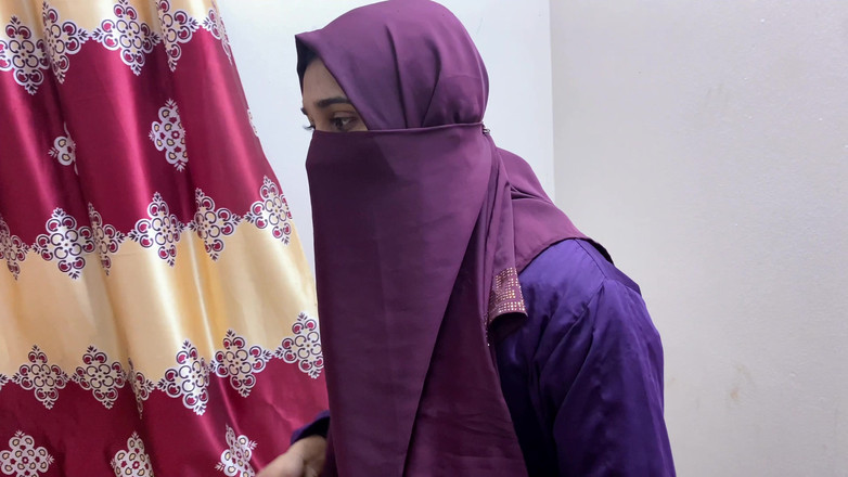 Bdsex24: Nevlastní otec tvrdě šuká mladší nevlastní syny