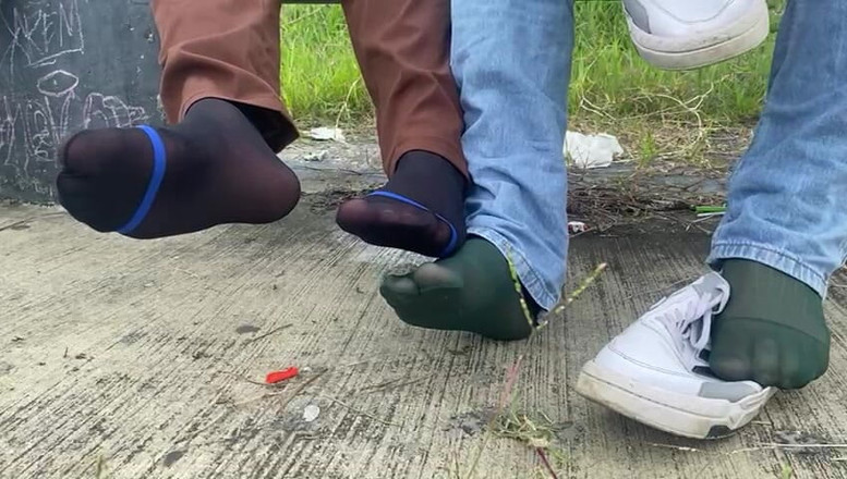 Mr Feet Colombia: Salimos De La Oficina Y Nos Quedamos En Un Parque...