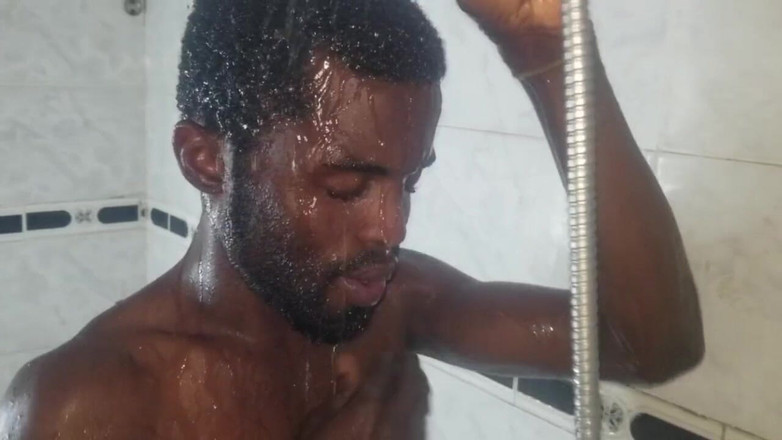 Sweetass132: Nakrm mě svým velkým černým ptákem