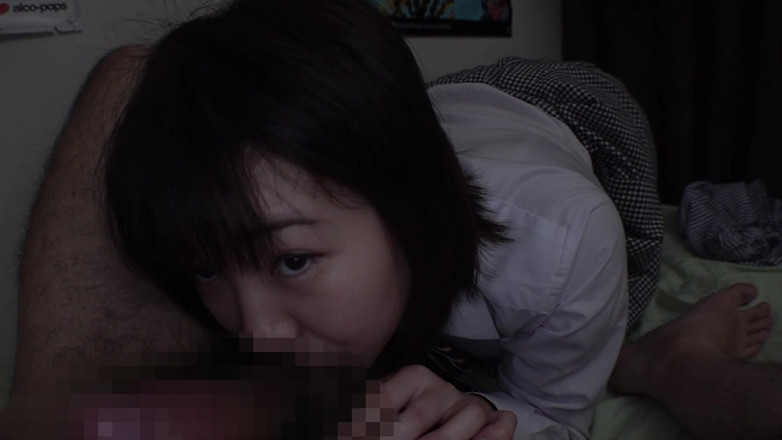 Aki Tube Channel: Lass Aoi-chan eine Uniform tragen und ihr Gesicht lecken, reiche...