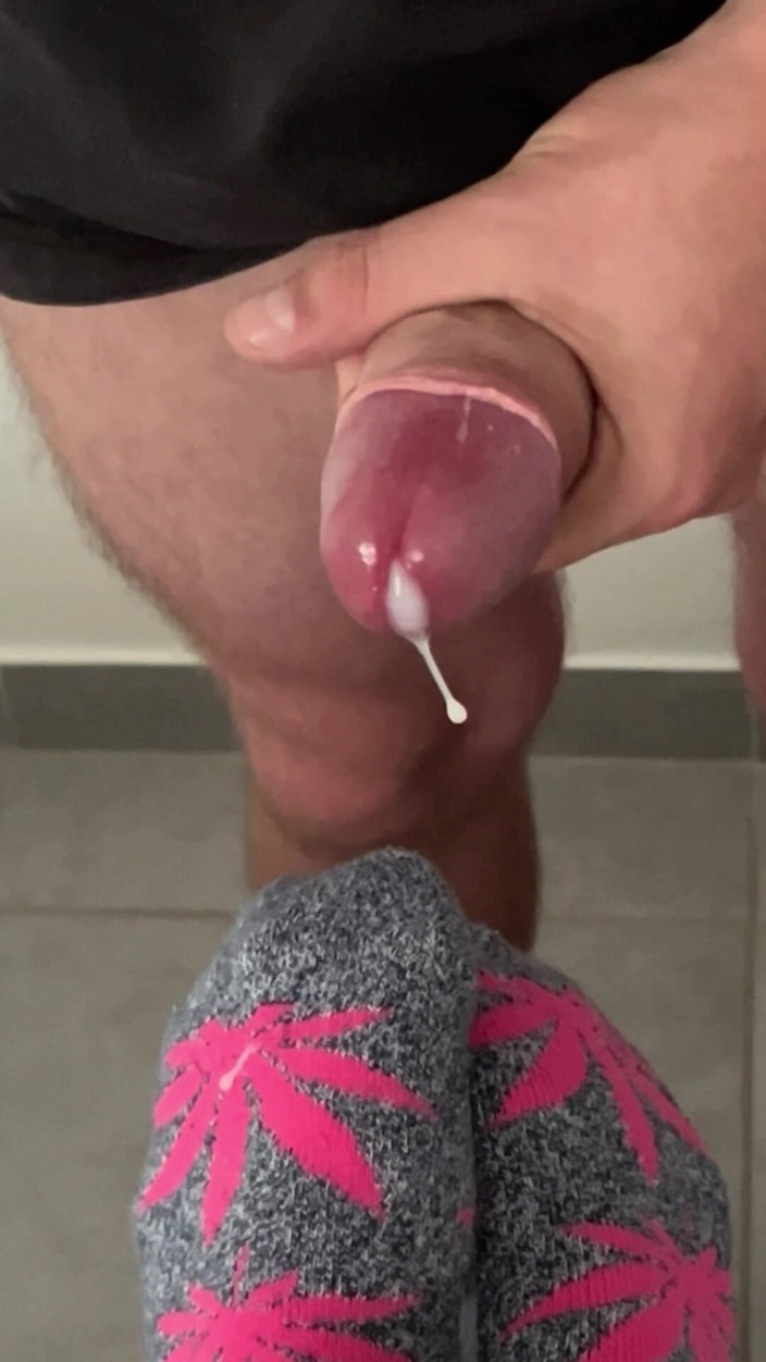 Frenchsockjob: Mina strumpor är ny styvbror !!