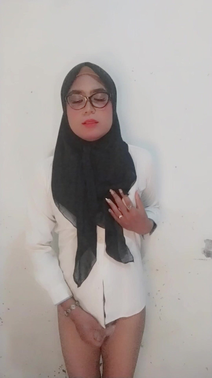 MylahLusty: From Teacher to Cock Addict - Hijabi Sissy Mind Broken