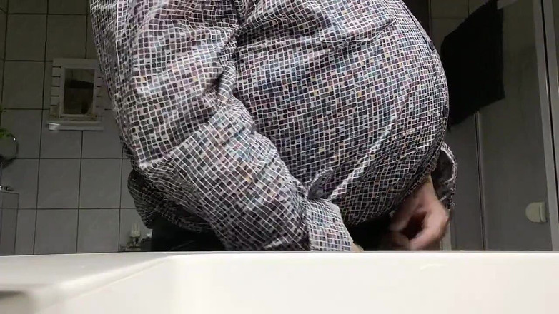 Karlchengeil: Моча, моча, моча!