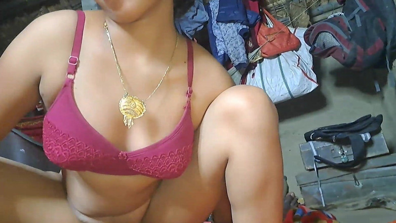 Sonali Sanu: 印度农村新婚夫妇在印地语视频中啪