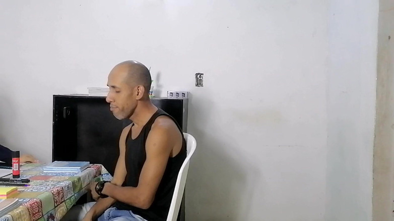 Adribella69: Insegnante culo grosso viene scopata dal culo e un grosso...