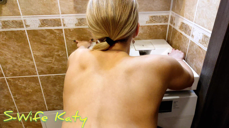 S-Wife Katy: 남친이 펠라를 원하고 엉덩이에 섹스하고 싶었는데 후장을 좋아해.