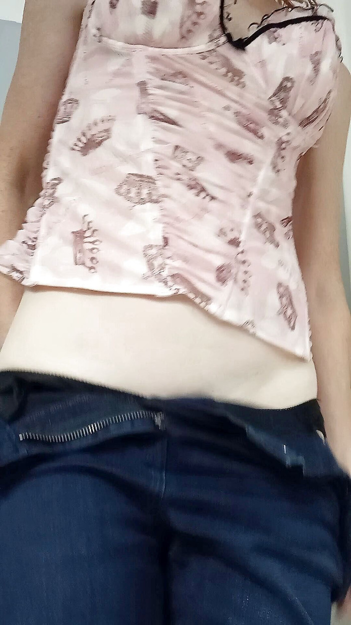 Poutchiee: Gần tôi