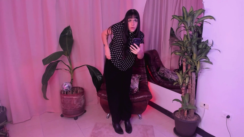 CoralTrip: The Bitchy Babysitter and the Science Fair Surprise