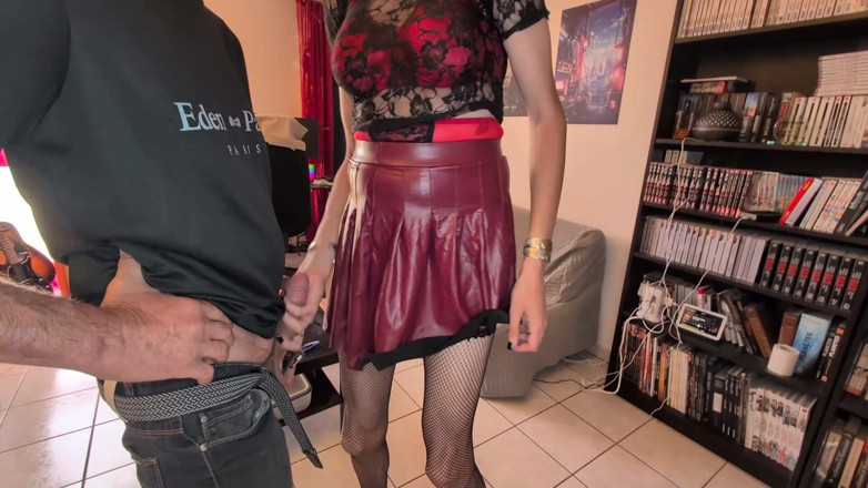 Trans and Co: Penis mare și negru pentru o sissy curvă care are 2 metri înălțime