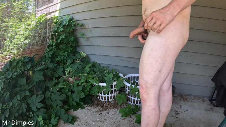 Mr Dimples: Ich Ficke Mich Draußen Mit Meinem BBC-dildo!