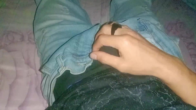 KingLeo: Emozionante video dell'ultimo artista virale indonesiano