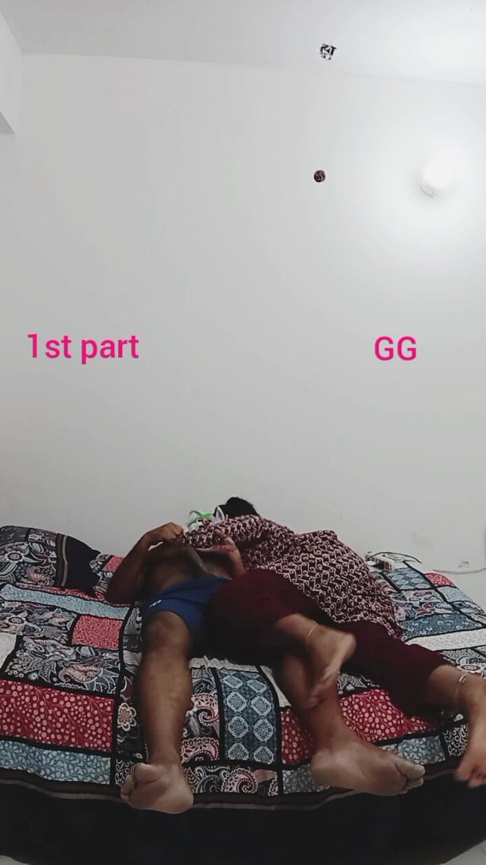 Girlgroup: Der bhabi mit dickem arsch lässt debor ihre löcher ficken -...