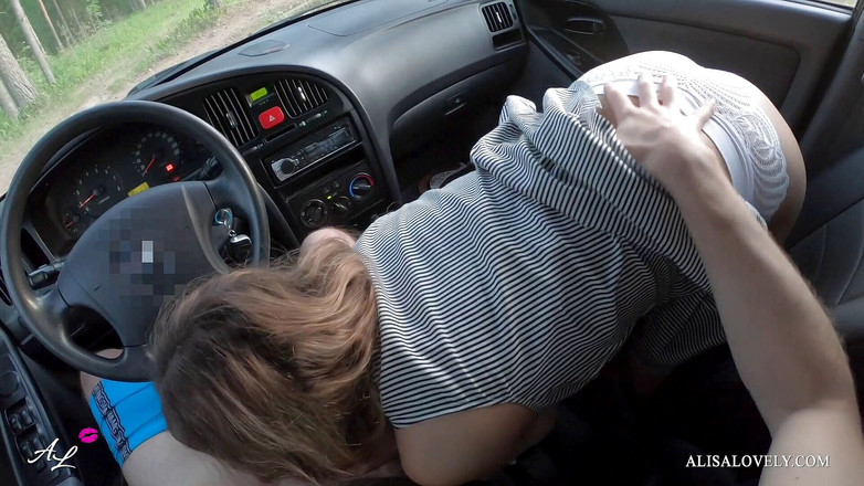 Alisa Lovely: アマチュアカップル屋外クソで車に夕暮れ