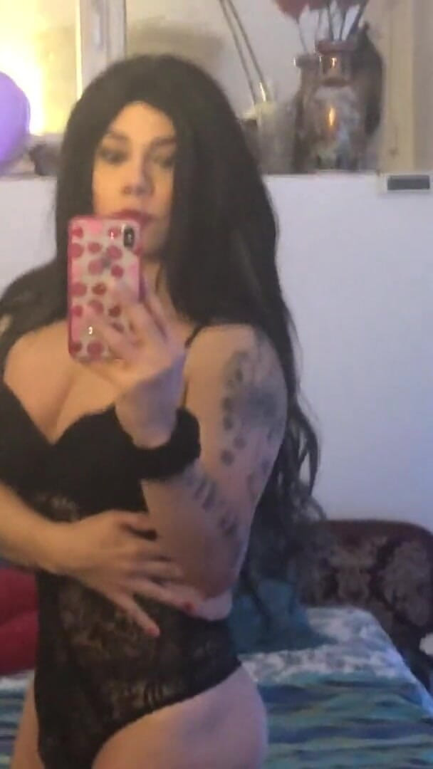 Tgirl Yaritza Vega: Electronic