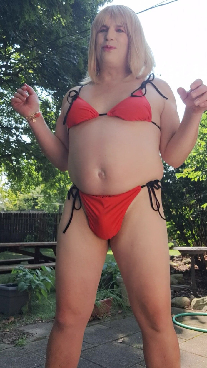 Victoria Lecherri: Hari baju mandi terakhir musim panas:intro, baju mandi baruku!