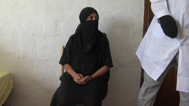 Souzan Halabi: Irakische muslimische ehefrau ist schockiert, als sie afrikanischen Arzt in...