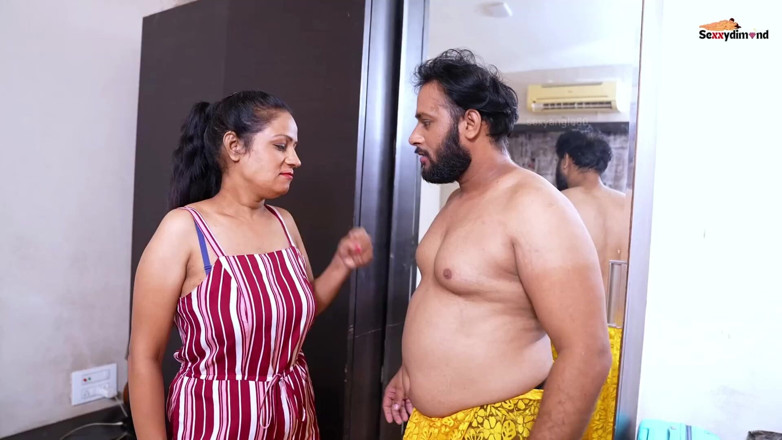 Kilash: Desi Indian Stepsister Pink Pussy Yellow Saree Stepson Falls in...