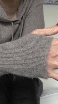Worship My Red Fingernails and Masturbate! Lady Victoria Valente