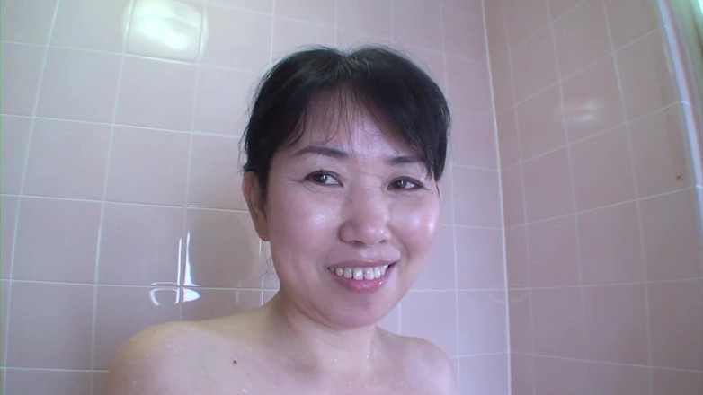 Japan Lust: Sumie-san starts her day early with a sweet stranger