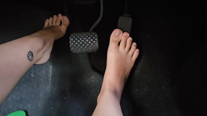 M4ndy: Problems Starting the Car to Go to the Salon to...