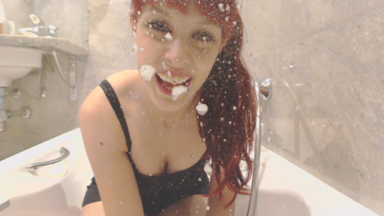 Candystart Videos: Crachats et rire de toi en POV