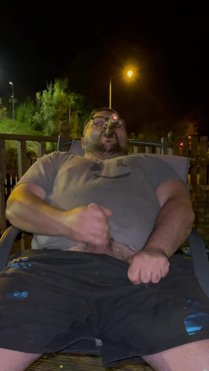 BigBullBoss: Taur cu trabuc