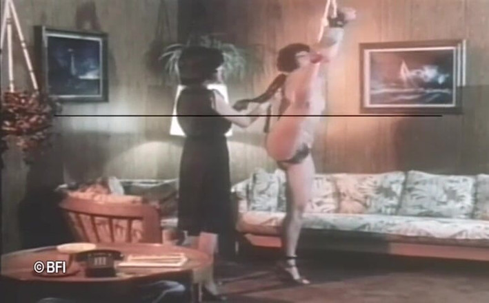 House of lords and mistresses in the spanking zone: Dois mestres amarram escrava magra.
