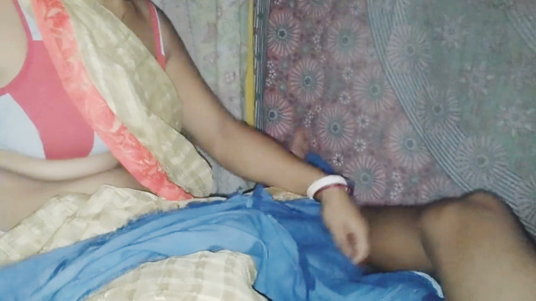 Uttar dinajpur: Deshi het sexig Bhabi