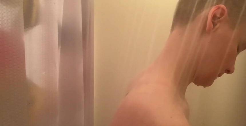 LeahWilde: Thời gian tắm nóng bỏng