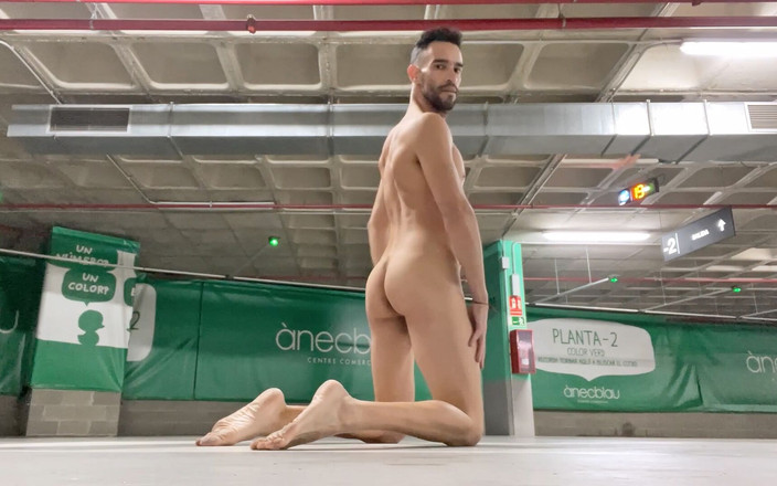 Paul Williams: Blankziehen auf dem parkplatz