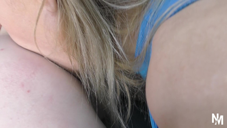 Dirty male dom, femdom, spanking and pegging vids: Niki dan temannya berbagi pertunjukan jilat pantat bahenol