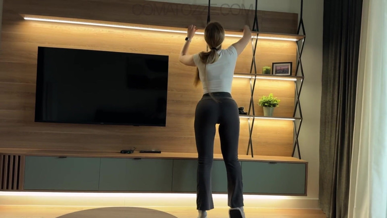 Comatozze: This Maid Will Do Anything to Keep Her Job