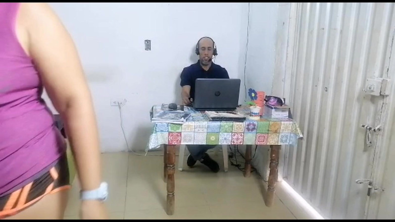 Adribella69: Ik neuk de vrouw van mijn baas, ze vraagt me...