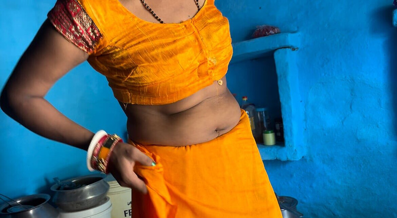Desi Bhabhi 01: Дези бхабхи трахается с hasband
