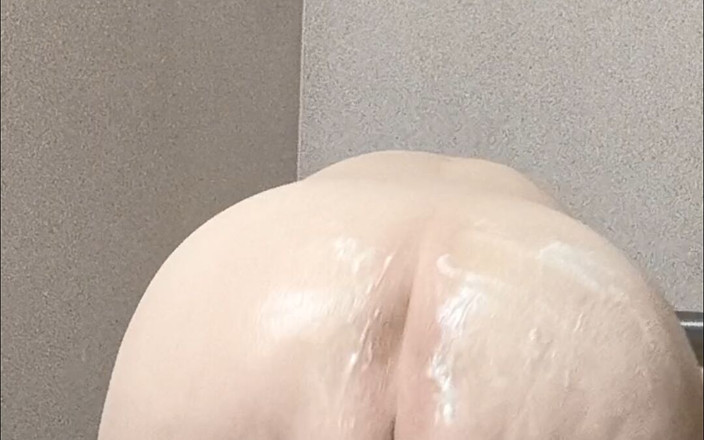 HerculesnVENUS: Getting Krazy at the Bathroom Sink Over the Bathtub in...