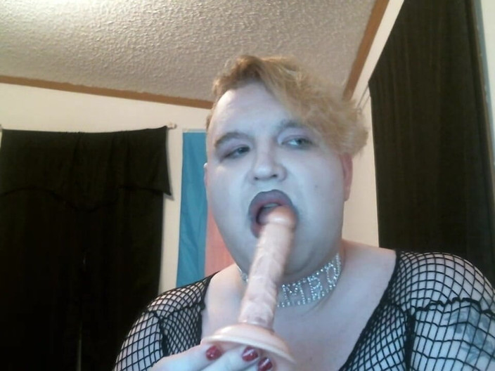 Roxxie rae page: 자지 빠는 오르가즘