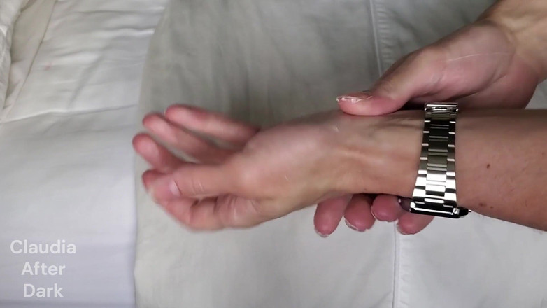 Claudia Kink: Ruční fetiš tření a krémování