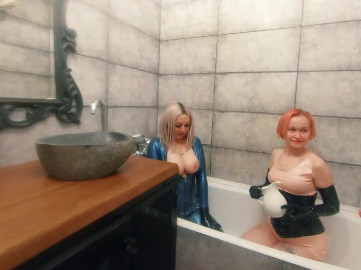 Arya Grander: Bagno rilassante in gomma di lattice con latte, romantico video...