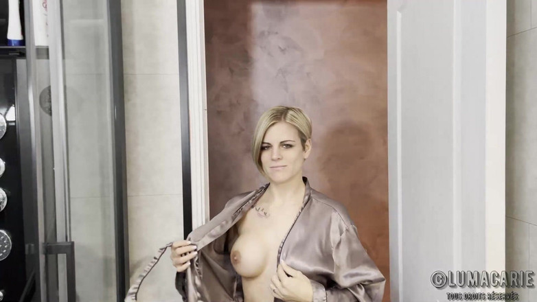 Lumacarie: Masturbación En La Ducha