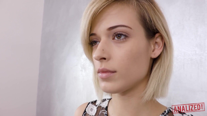 Analized: Blonde Ria Sunn gets anally fucked by a big hard...