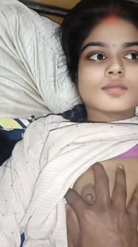 Ateşli seksi kızlar Hintli güzel Müslüman kız seks videosu