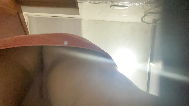 irina69star: Üvey annemin sikini bastırıyor