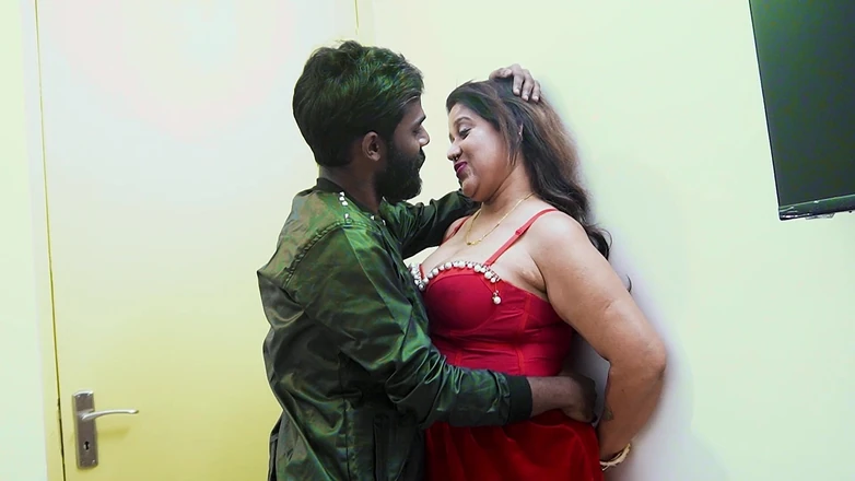 Queen star Desi: Valentines Day Special Romance, Hardcore Sex