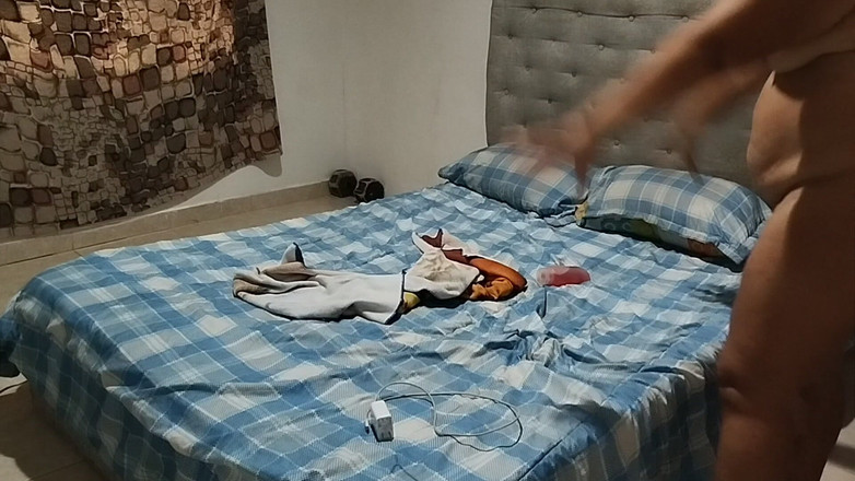 Adribella69: Awek montel melancap di bilik air dengan pancutan mani dan...