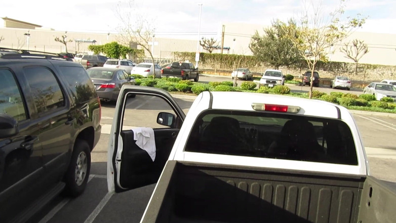 The porky pervert: 기차 주차장 정액 2 (pov 각도)