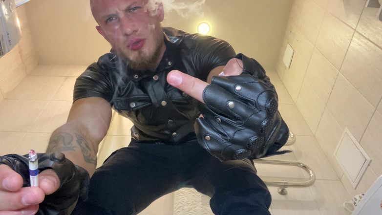 Hunky time: Leather Sir - Smoke