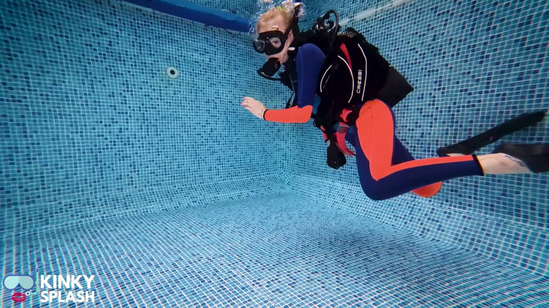 UKCuteGirl Lucy Lauren: Scuba Retreat Day 2 - Sneaky Sparkly Plug Spotted by My Instructor