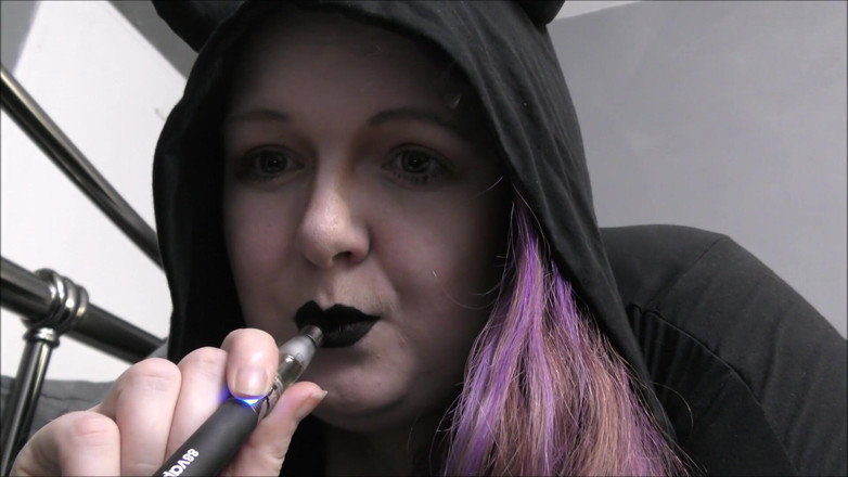 Mxtress Valleycat: Destined to Breathe My Smoke